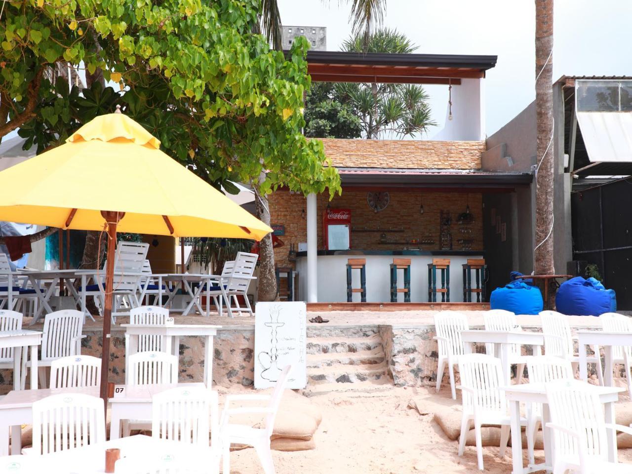 Fresh Wave Mirissa - Beach Front Luaran gambar